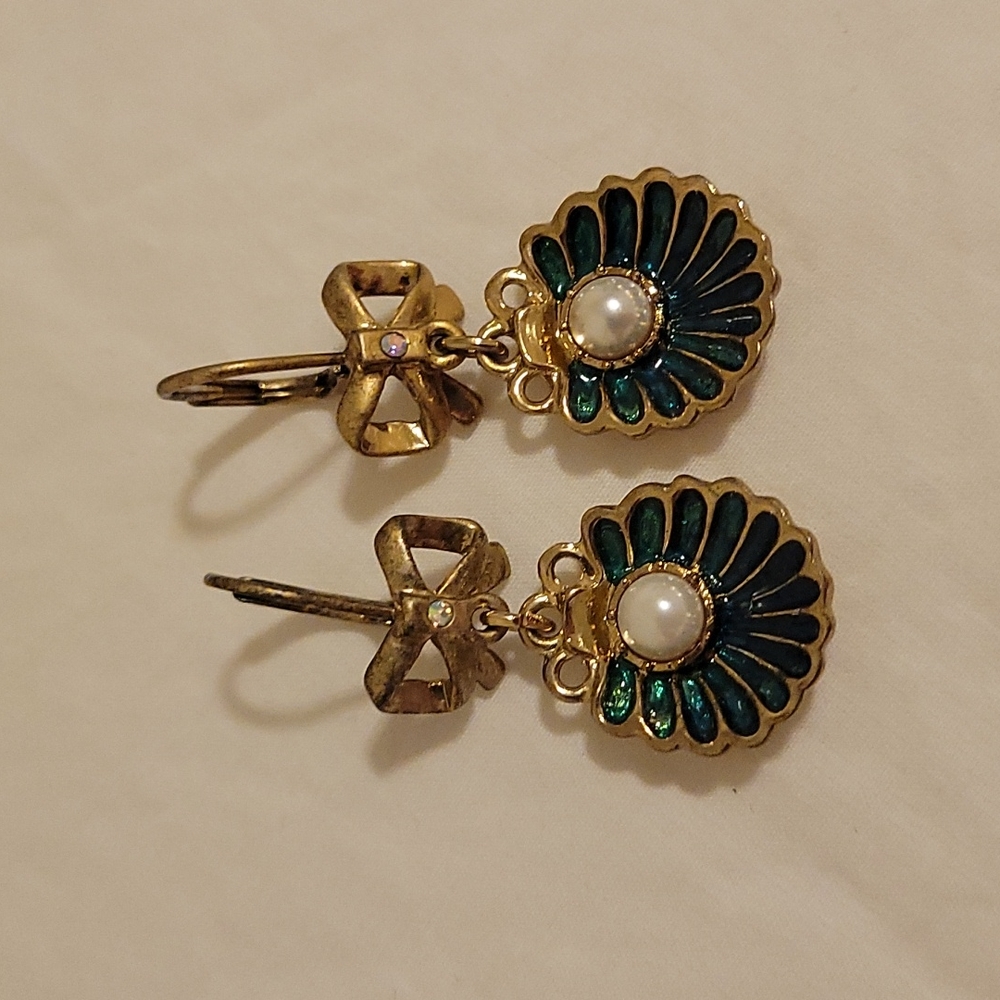 Betsey Johnson Shell Earrings
